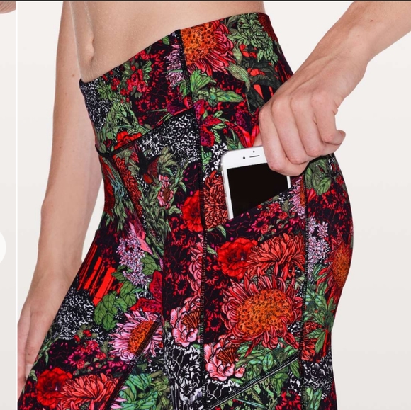 Lululemon Speed Up Tight *Full-on Luxtreme 28" - Picture 2 of 6